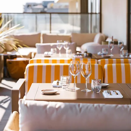 56 - Centre Gare Saint Jean Hotel 4*
