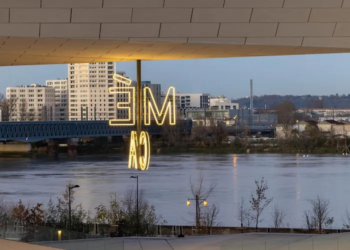 Hotel 56 - Centre Gare Saint Jean Bordeaux