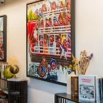 Отель 56 - Centre Gare Saint Jean 4*