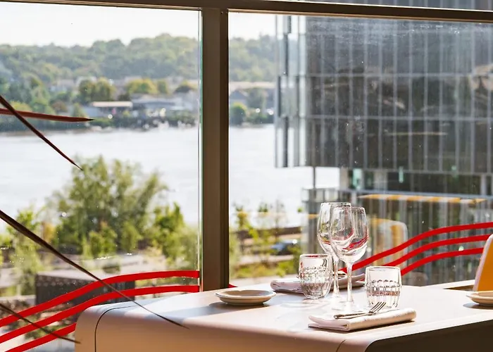 56 - Centre Gare Saint Jean Hotel