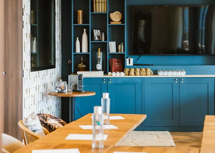 Hotel 56 - Centre Gare Saint Jean 4*